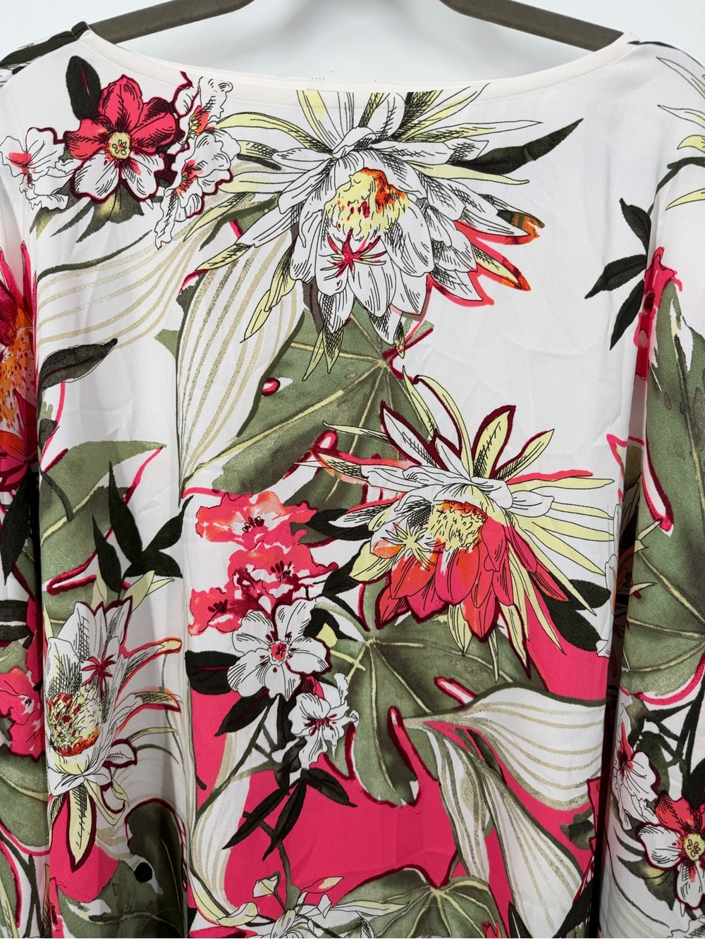 Chico’s Tropical Floral Print Pink Green White Poncho - Picture 2 of 5